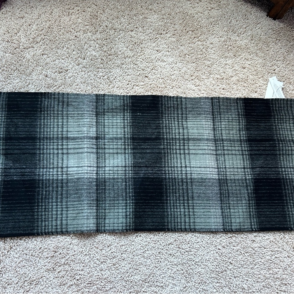 TODAY ONLY Vince Merino Wool Cashmere Classic Plaid Scarf/ Christmas Gift - Picture 7 of 10
